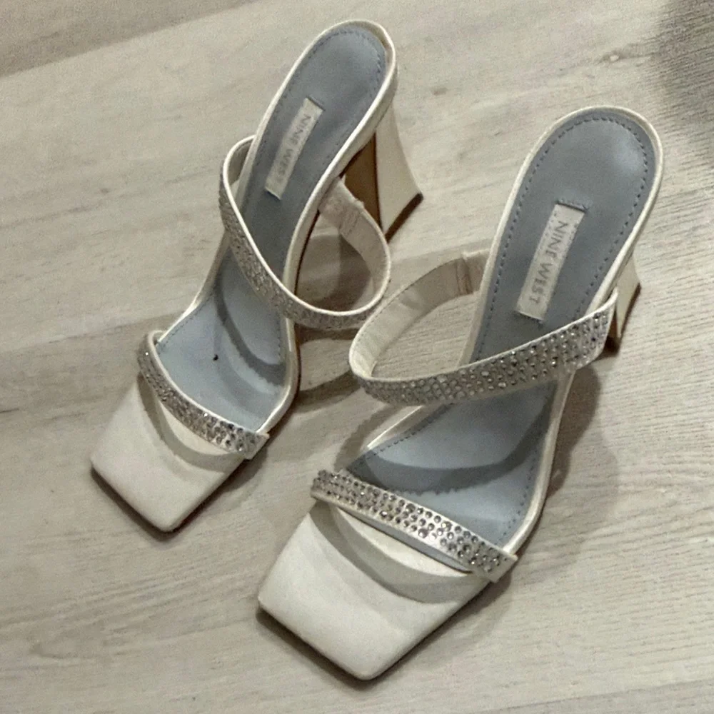 Nine West Cream and Silver Embellished Heels - Picture 3 of 7